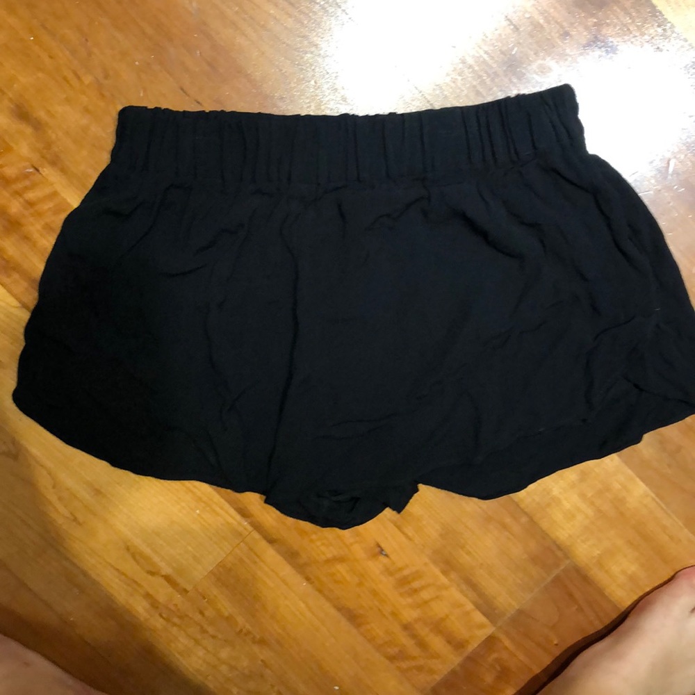 Aritzia Black Shorts - Wilfred Free